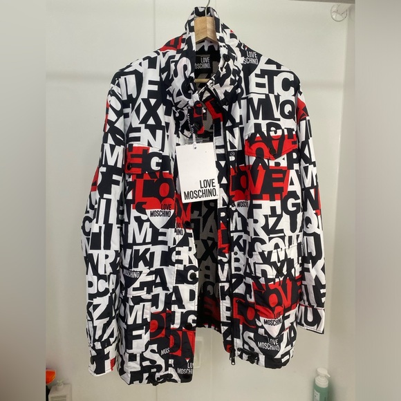 Love Mochino - Wind Jacket - Picture 5 of 8